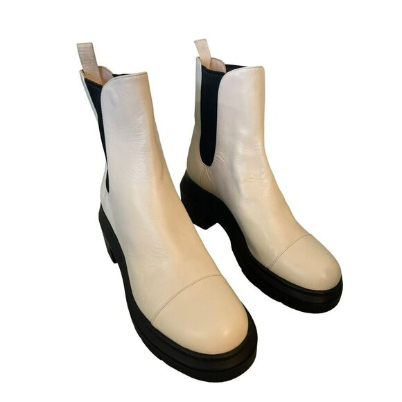 STUART WEITZMAN $495 Norah Lug Sole Chelsea Boots Cream Black NEW Size 6.5 - Picture 1 of 7